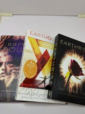 Earthbound Series Aprilynne Pike